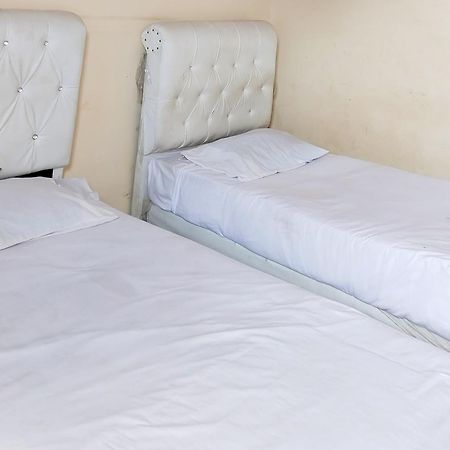 Richmond Guest House Cirebon Redpartner Экстерьер фото